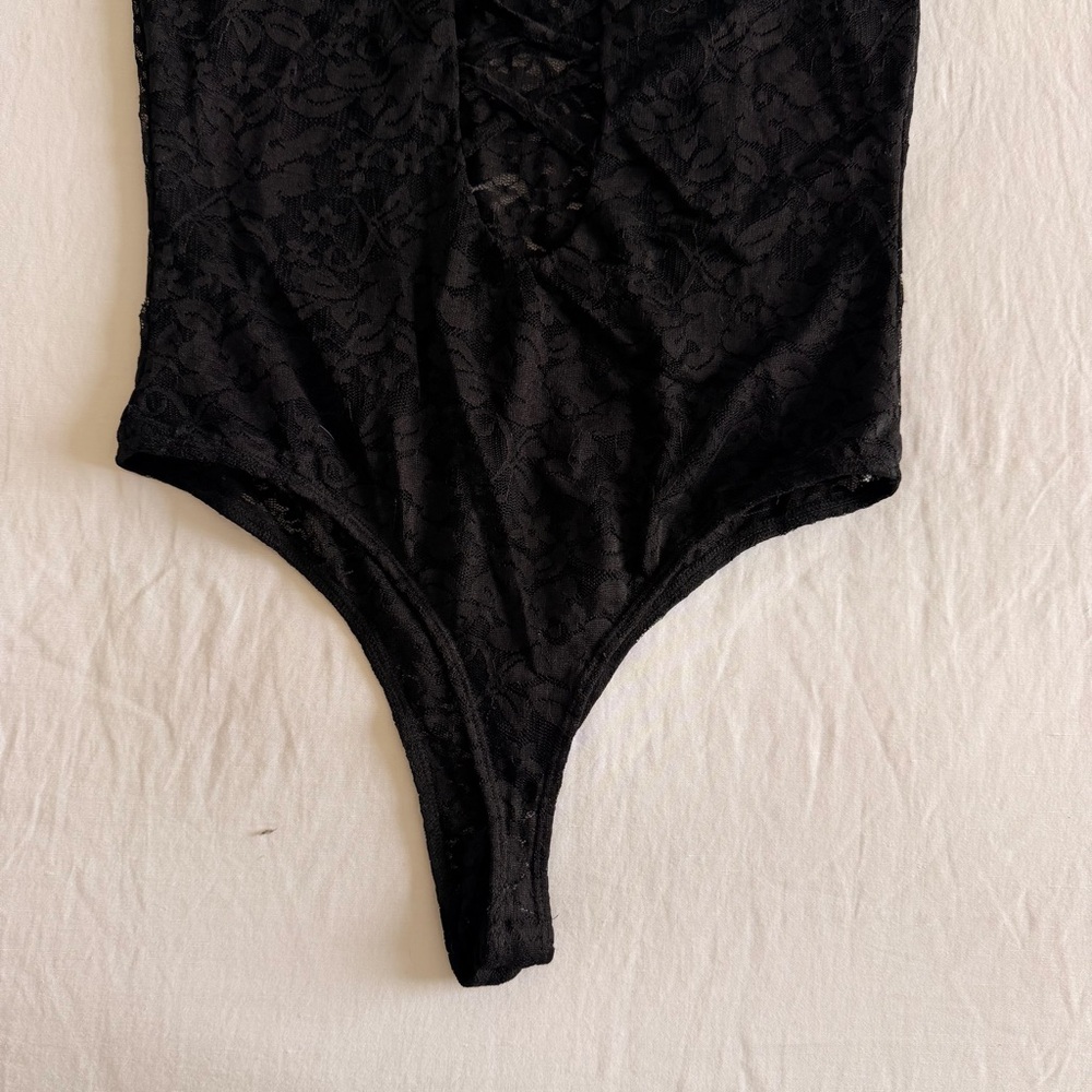 NWT Fashion Nova Black Lace-Up Bodysuit - Picture 4 of 5